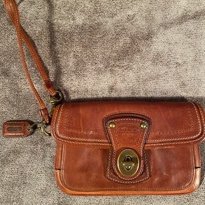 Coach wristlet tan